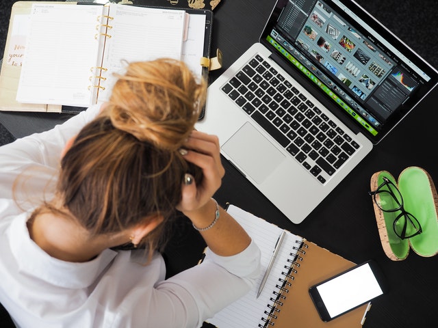 How to Overcome The Challenges of Online Learning and Training
