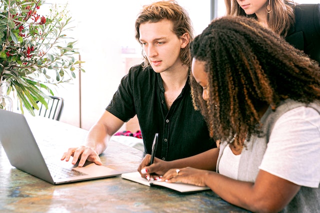 Top 10 Features to Look for in a Learning Management System